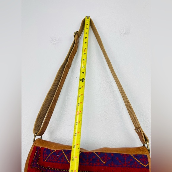 Brown Leather Fringe BOHO Embroidered Western Pattern Crossbody Flap Bag - Picture 5 of 15